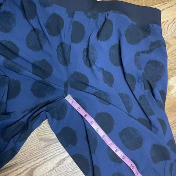 Lululemon The Short Linerless 11” XXL (Navy/Blue PolkaDOt) LIKE NEW - RARE CORE - Picture 7 of 10
